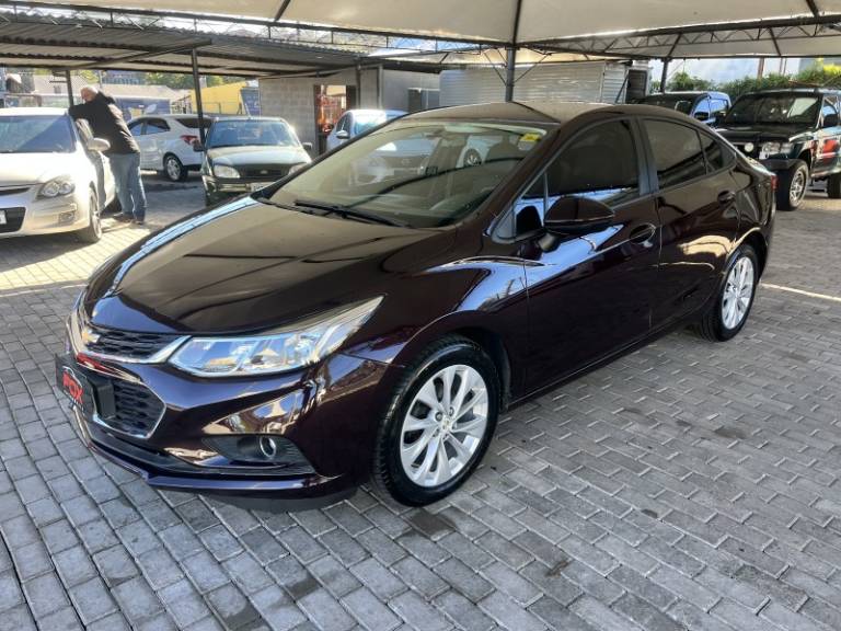 CHEVROLET - CRUZE - 2016/2017 - Vermelha - R$ 78.900,00