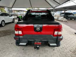 FIAT - STRADA - 2010/2011 - Vermelha - R$ 51.900,00