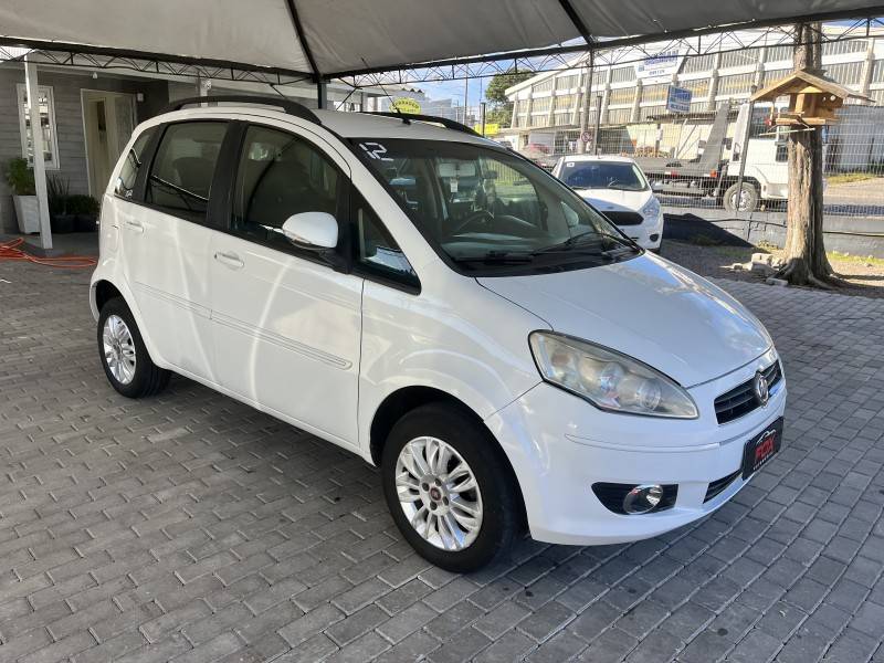 FIAT - IDEA - 2011/2012 - Branca - R$ 33.900,00