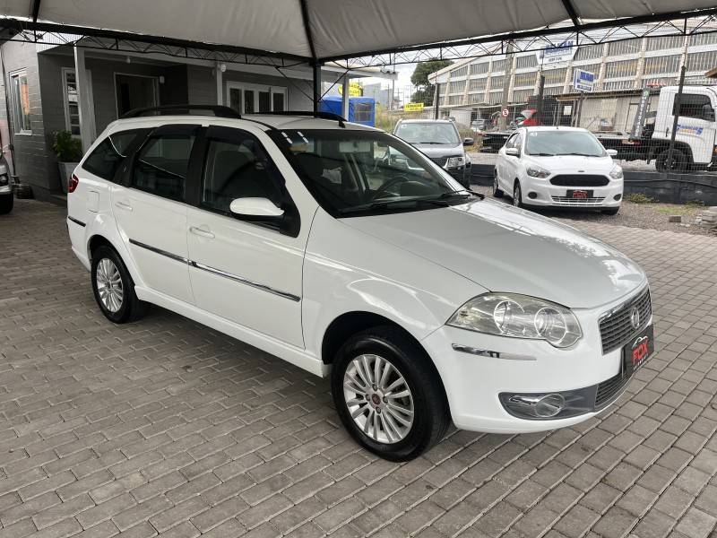 FIAT - PALIO - 2010/2011 - Branca - R$ 33.900,00