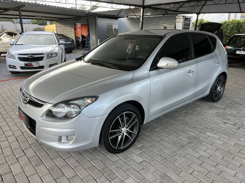 HYUNDAI - I30 - 2012/2012 - Prata - R$ 49.900,00