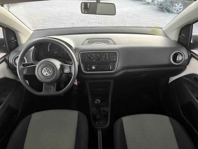 VOLKSWAGEN - UP - 2015/2016 - Branca - R$ 42.900,00