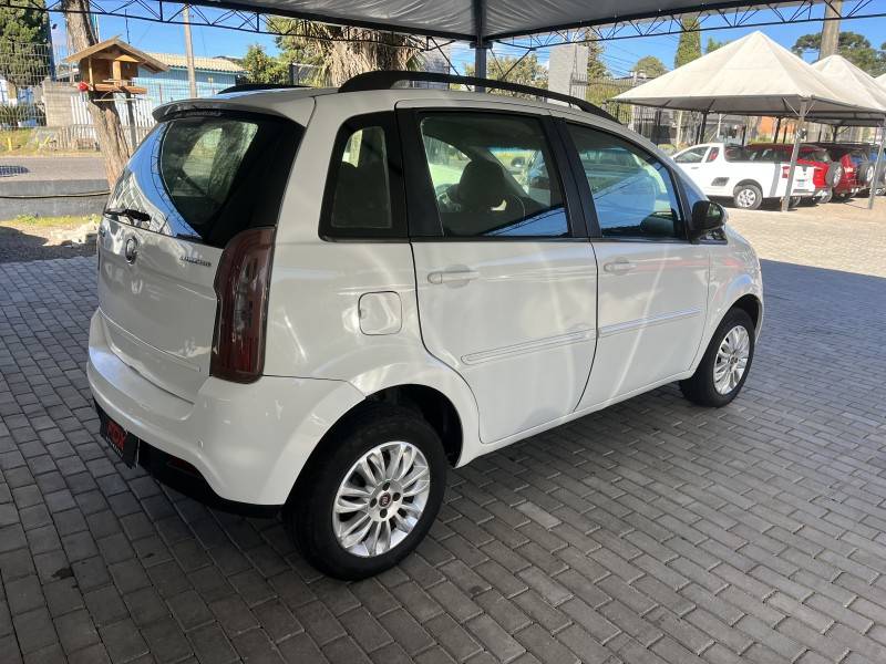 FIAT - IDEA - 2011/2012 - Branca - R$ 33.900,00
