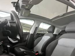 PEUGEOT - 208 - 2015/2016 - Branca - R$ 52.900,00