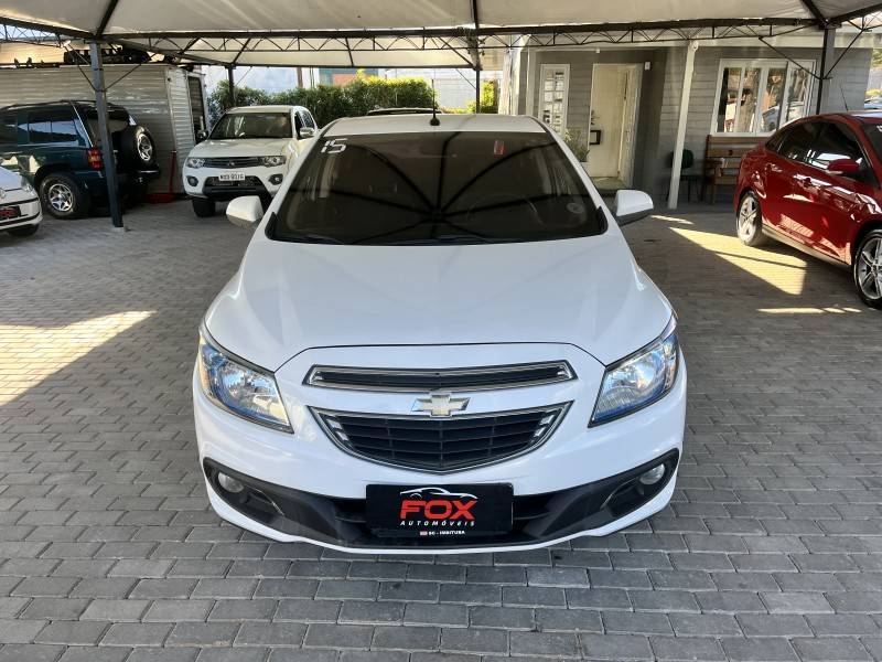 CHEVROLET - PRISMA - 2015/2015 - Branca - R$ 52.900,00