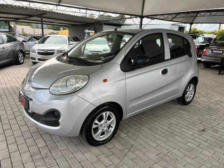 CHERY - QQ - 2018/2018 - Prata - R$ 33.900,00