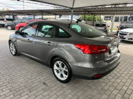 FORD - FOCUS - 2018/2019 - Cinza - R$ 65.900,00