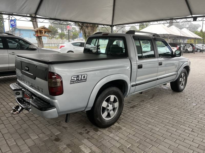 CHEVROLET - S10 - 2010/2010 - Prata - R$ 65.900,00