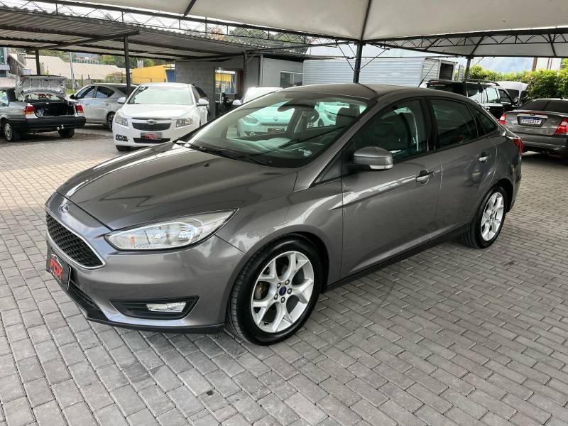FORD - FOCUS - 2018/2019 - Cinza - R$ 65.900,00