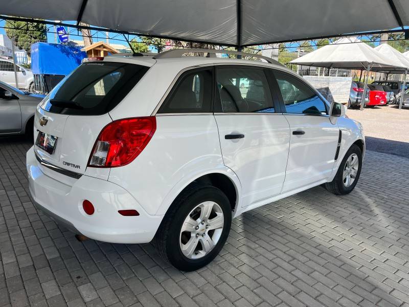CHEVROLET - CAPTIVA - 2014/2014 - Branca - R$ 53.900,00