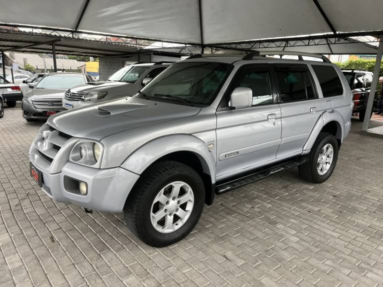 MITSUBISHI - PAJERO SPORT - 2009/2010 - Prata - R$ 68.900,00