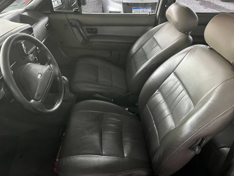 FORD - VERSAILLES - 1993/1994 - Prata - R$ 18.900,00
