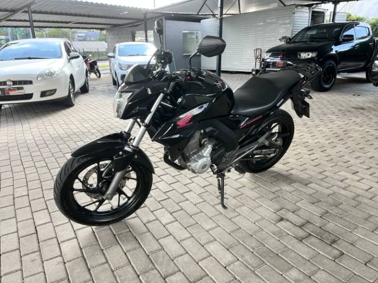 HONDA - CB 250F TWISTER - 2016/2016 - Preta - R$ 17.900,00