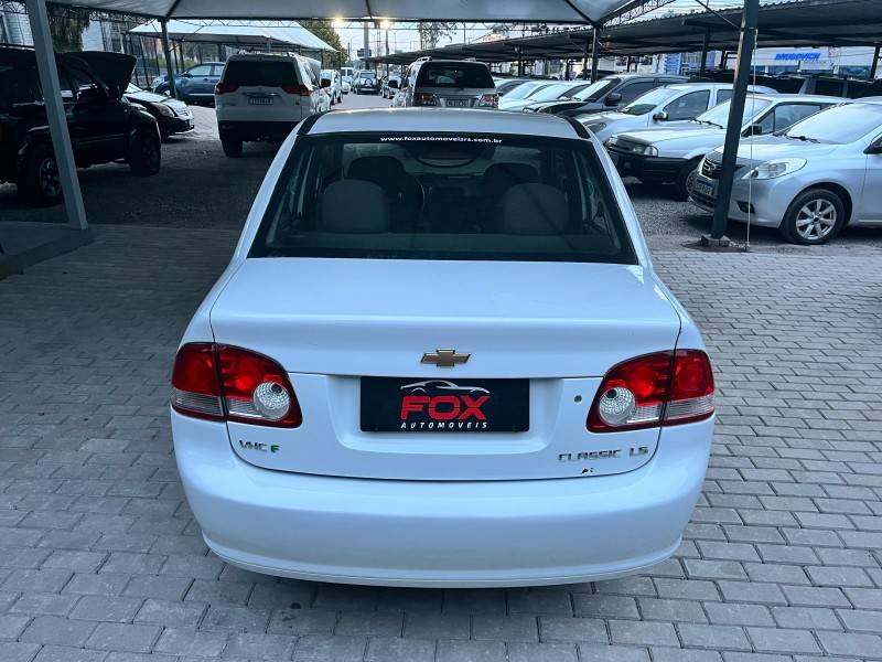 CHEVROLET - CLASSIC - 2012/2013 - Branca - R$ 27.900,00