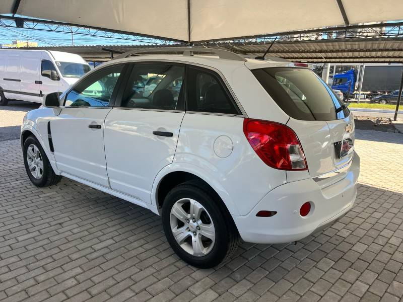 CHEVROLET - CAPTIVA - 2014/2014 - Branca - R$ 53.900,00