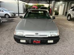 FORD - VERSAILLES - 1993/1994 - Prata - R$ 18.900,00