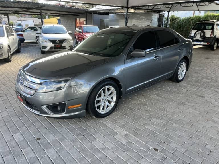 FORD - FUSION - 2011/2011 - Cinza - R$ 44.900,00