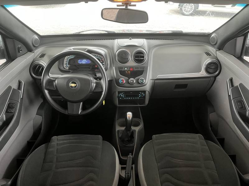 CHEVROLET - AGILE - 2013/2013 - Cinza - R$ 37.900,00