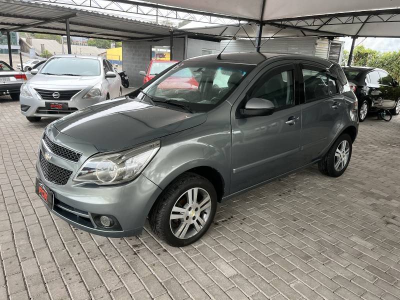 CHEVROLET - AGILE - 2013/2013 - Cinza - R$ 37.900,00