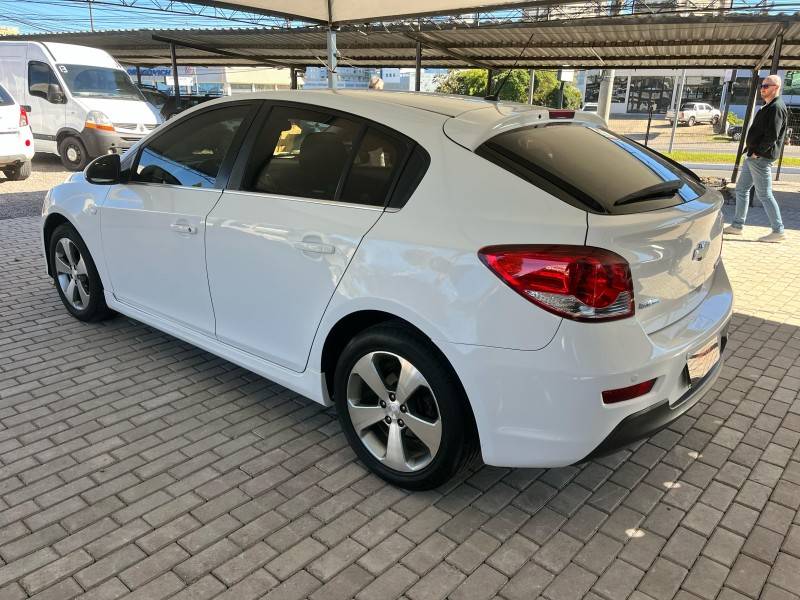 CHEVROLET - CRUZE - 2013/2013 - Branca - R$ 54.900,00