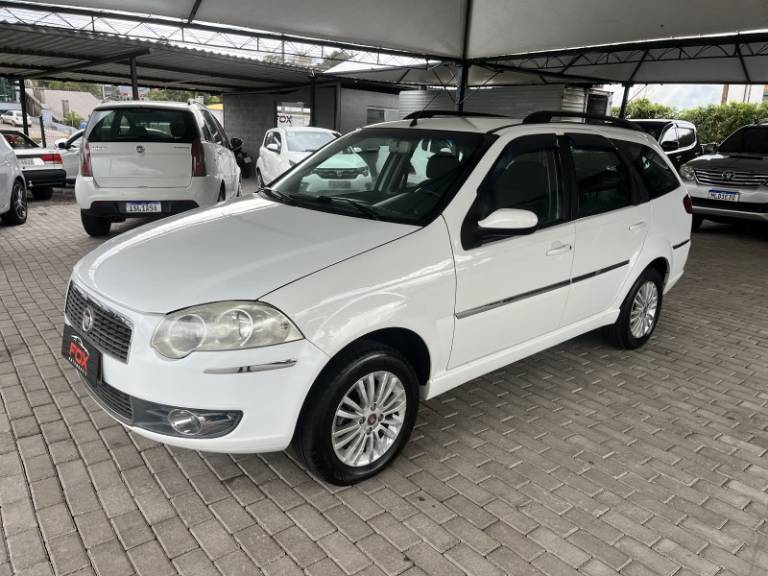 FIAT - PALIO - 2010/2011 - Branca - R$ 34.900,00