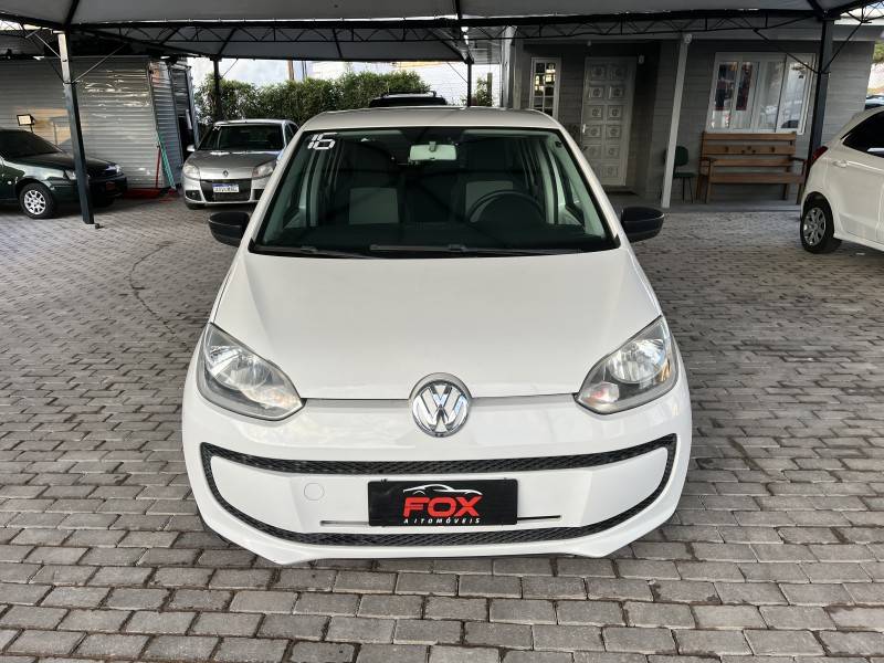 VOLKSWAGEN - UP - 2015/2016 - Branca - R$ 42.900,00