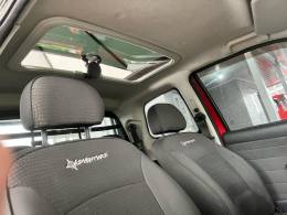 FIAT - STRADA - 2010/2011 - Vermelha - R$ 51.900,00