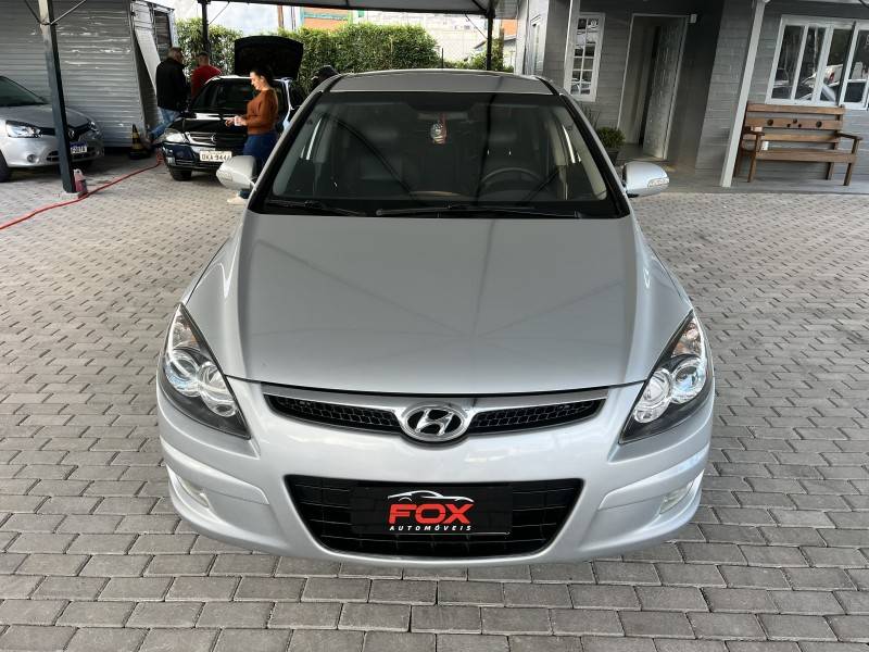 HYUNDAI - I30 - 2012/2012 - Prata - R$ 49.900,00