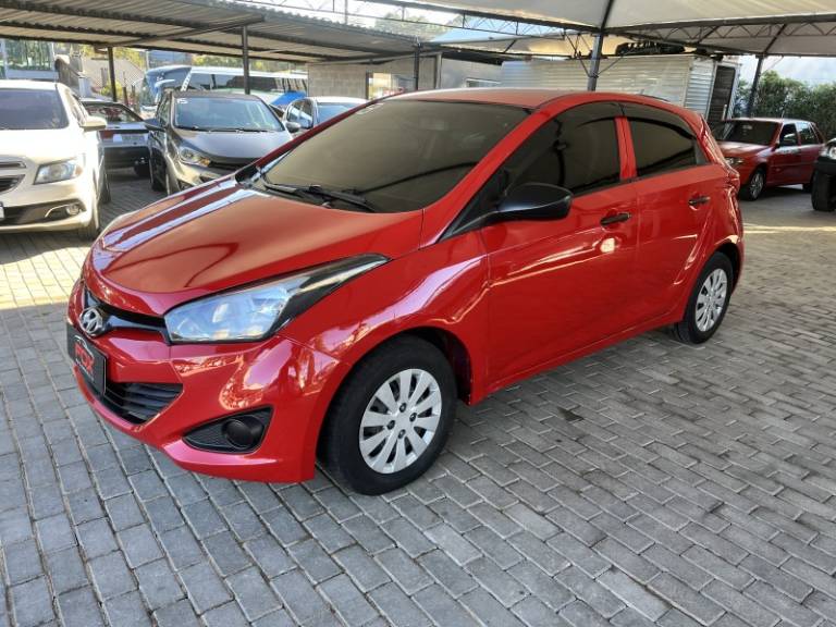 HYUNDAI - HB20 - 2013/2013 - Vermelha - R$ 39.900,00