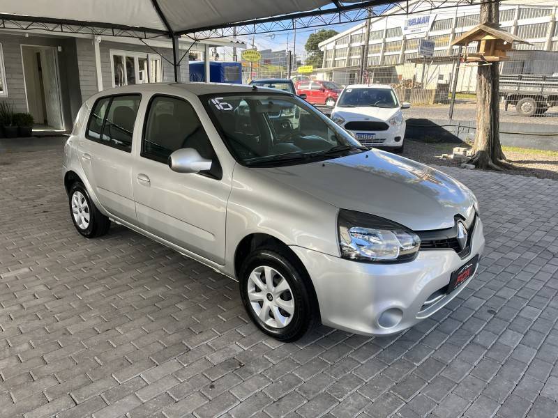 RENAULT - CLIO - 2015/2016 - Prata - R$ 35.900,00