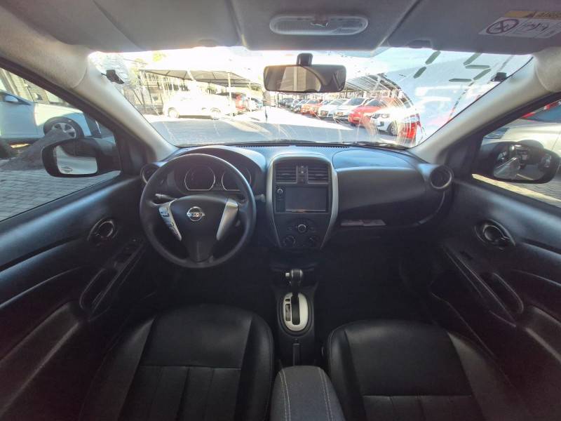 NISSAN - VERSA - 2021/2021 - Prata - R$ 64.900,00