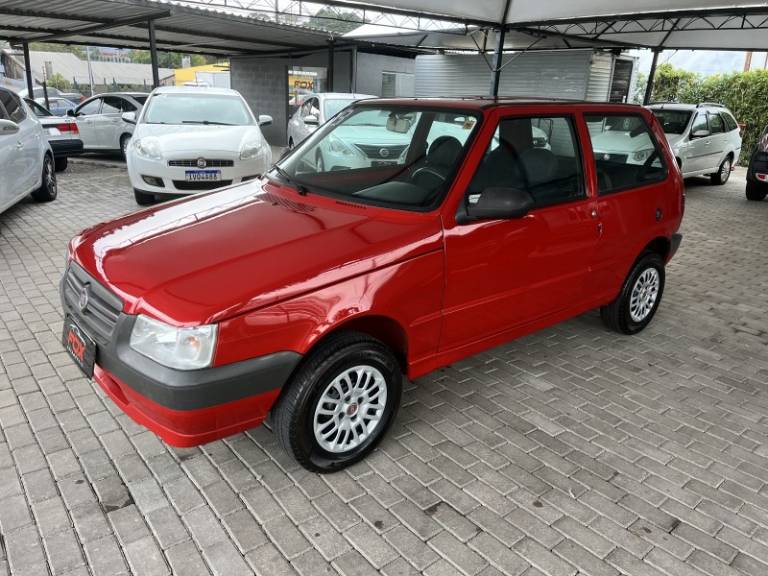 FIAT - UNO - 2012/2013 - Vermelha - R$ 25.900,00