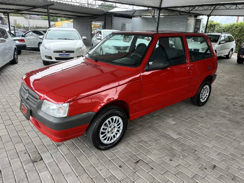 FIAT - UNO - 2012/2013 - Vermelha - R$ 25.900,00